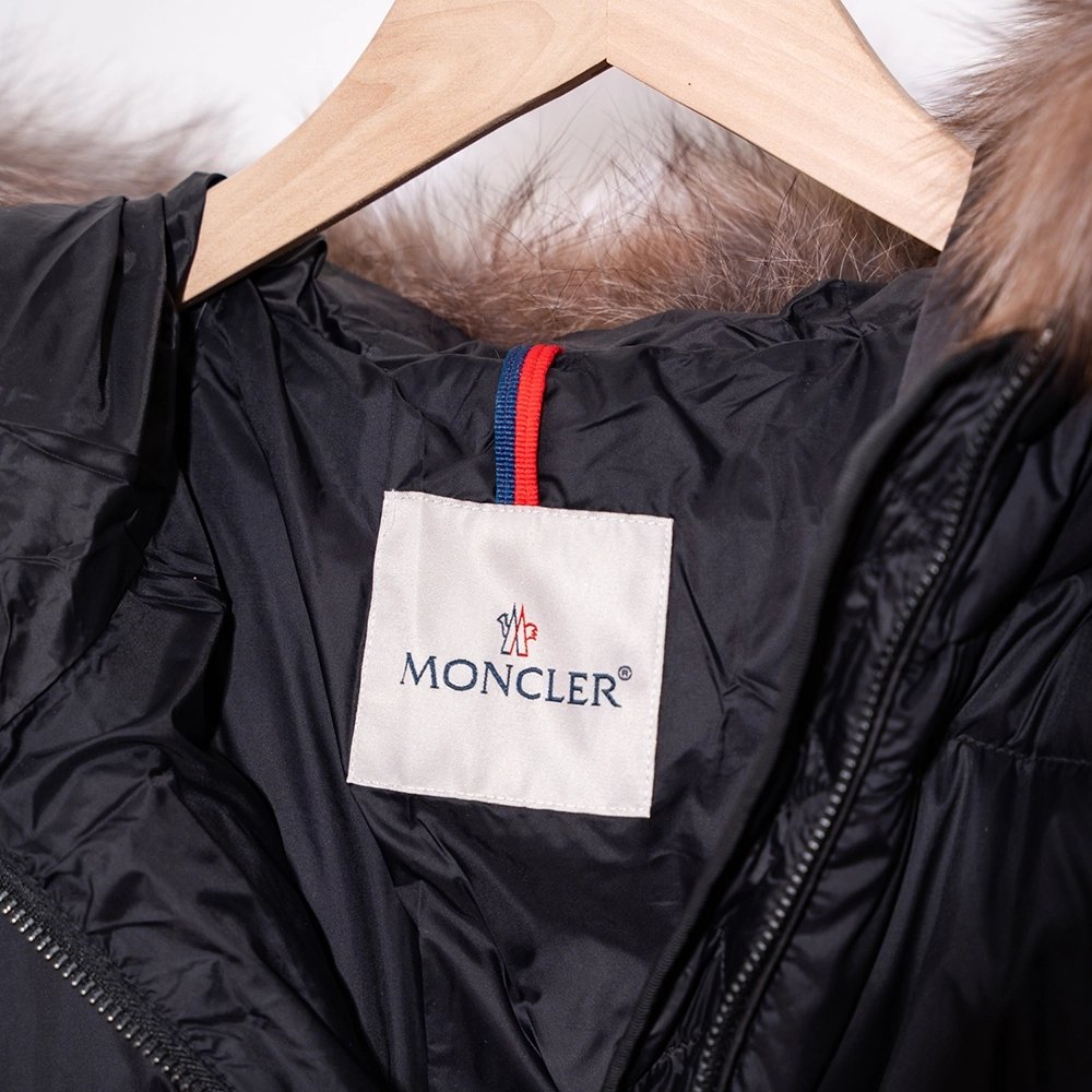 Moncler Boed hooded lambswool trim short down jacket,Moncler