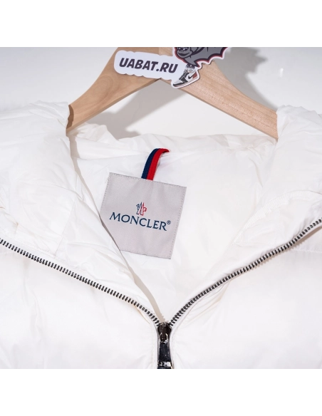 Moncler Boed hooded lambswool trim short down jacket,Moncler