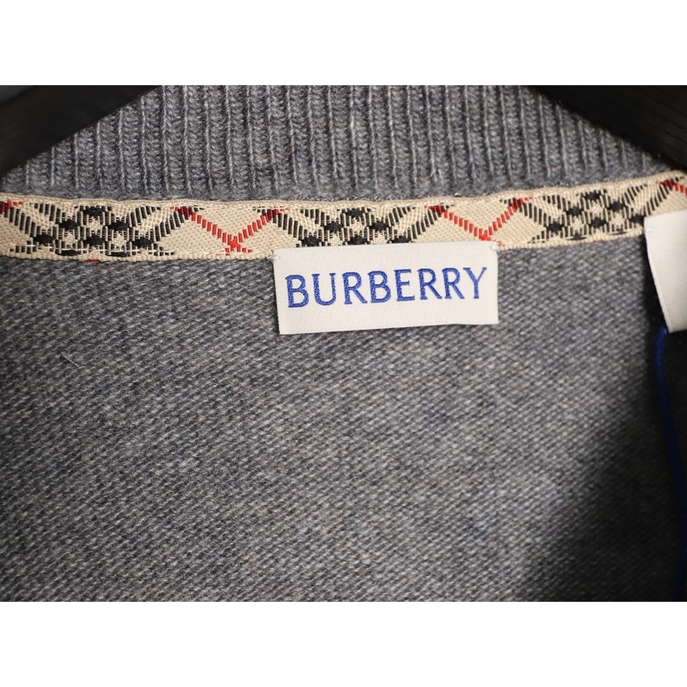Burberry Warhorse embroidered crew neck knitted sweater,Burberry