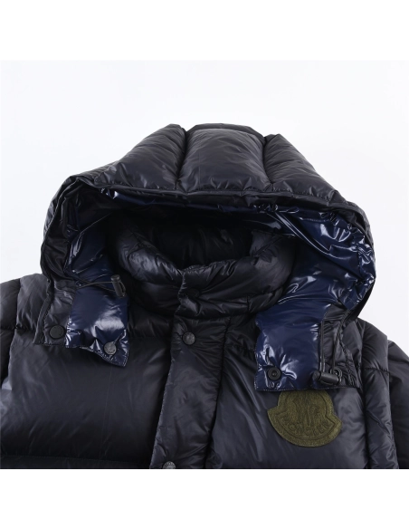 2025 new Moncler Cyclone Hooded Detachable Sleeve Down Jacket Black
