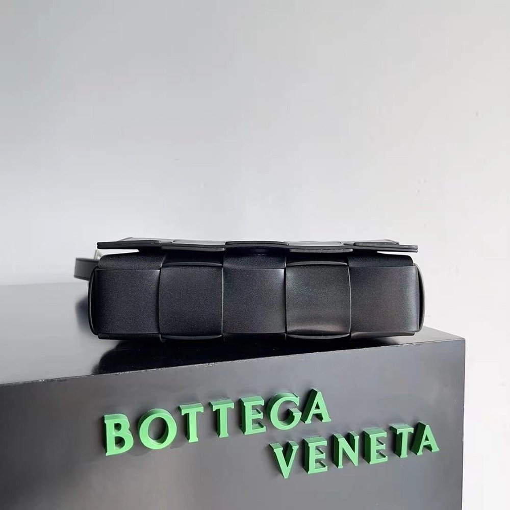 Bottega Veneta Cassette shoulder bags 737950 15X23X5cm,Bottega Veneta bags,BAGS