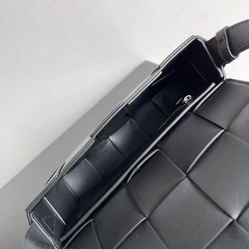 Bottega Veneta Cassette shoulder bags 737950 15X23X5cm,Bottega Veneta bags,BAGS