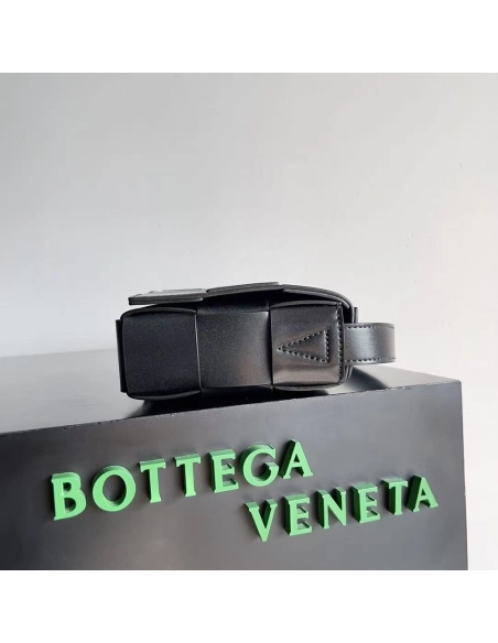 Bottega Veneta Cassette shoulder bags 737950 15X23X5cm,Bottega Veneta bags,BAGS