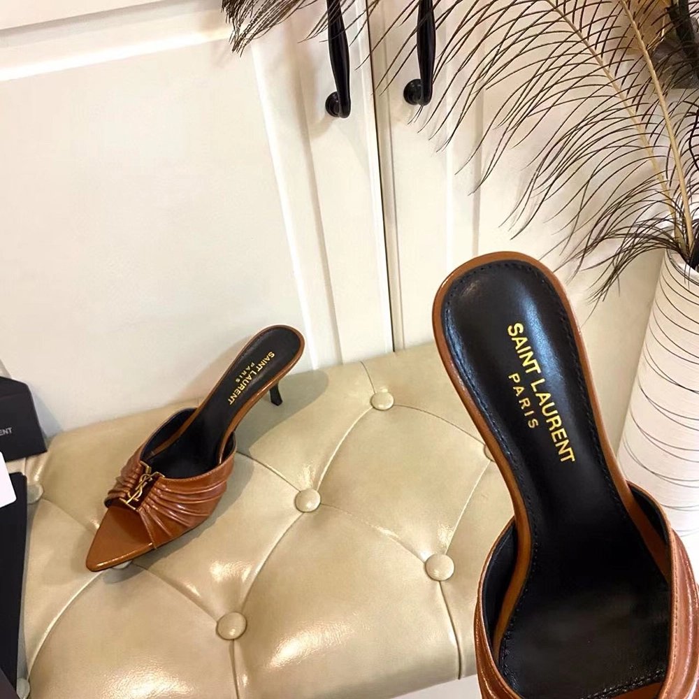 Saint Laurent Babylone mules in smooth leather H:6cm,Saint Laurent Sneakers