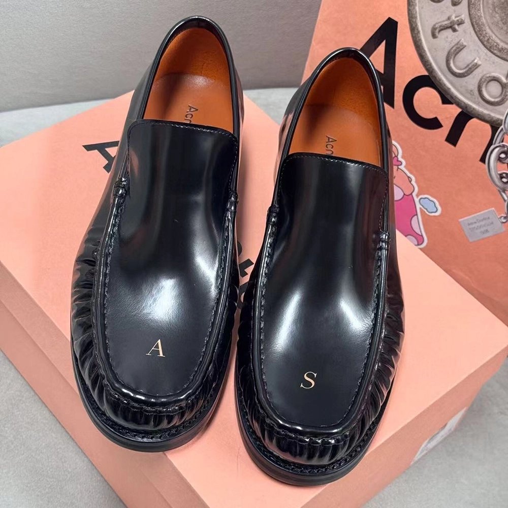 Acne Studios Leather loafers,Acne Studios Shoes,More Brands