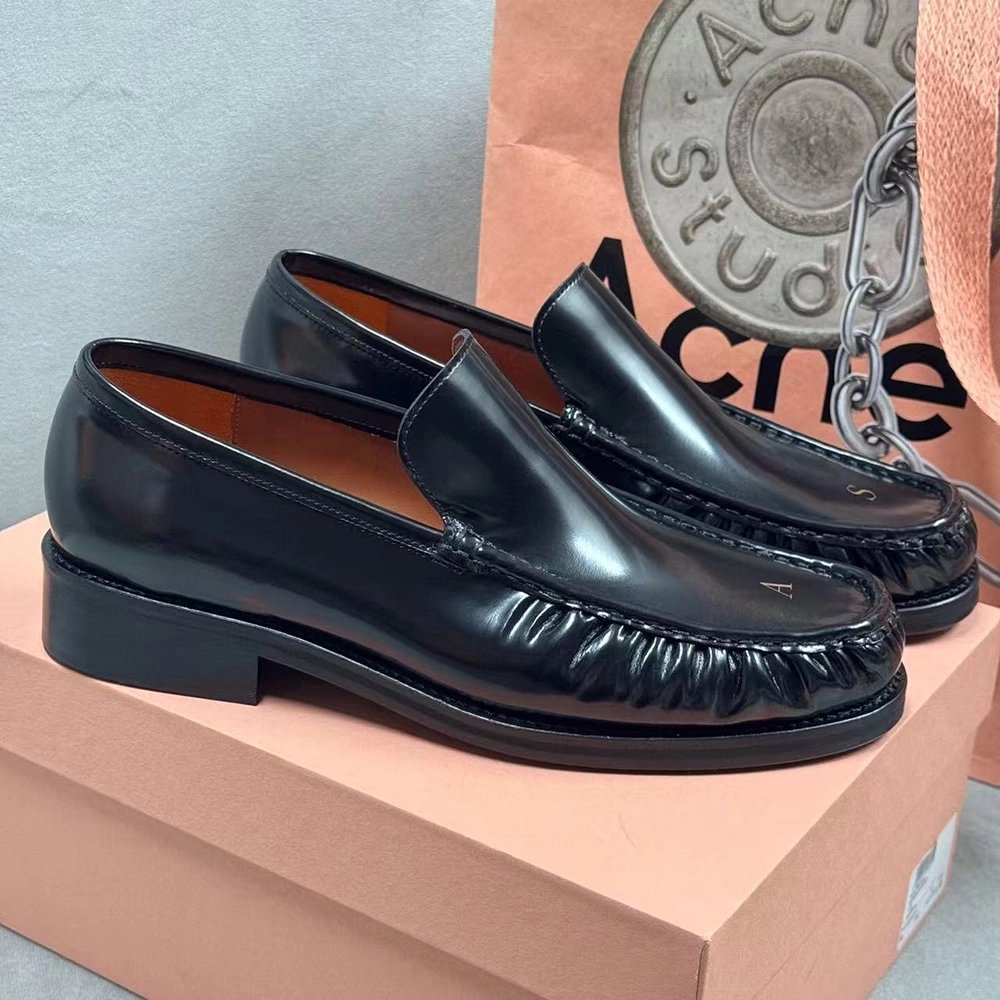 Acne Studios Leather loafers,Acne Studios Shoes,More Brands