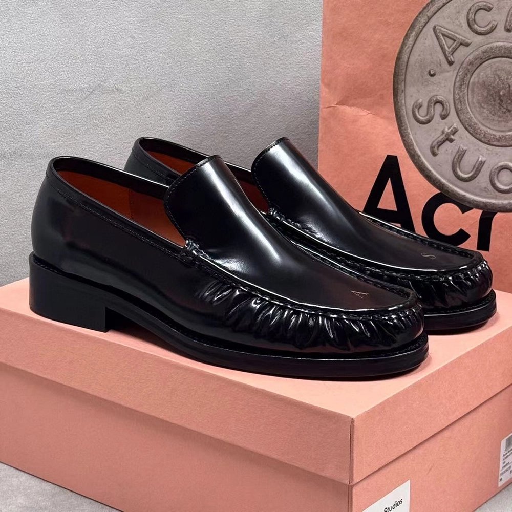 Acne Studios Leather loafers,Acne Studios Shoes,More Brands