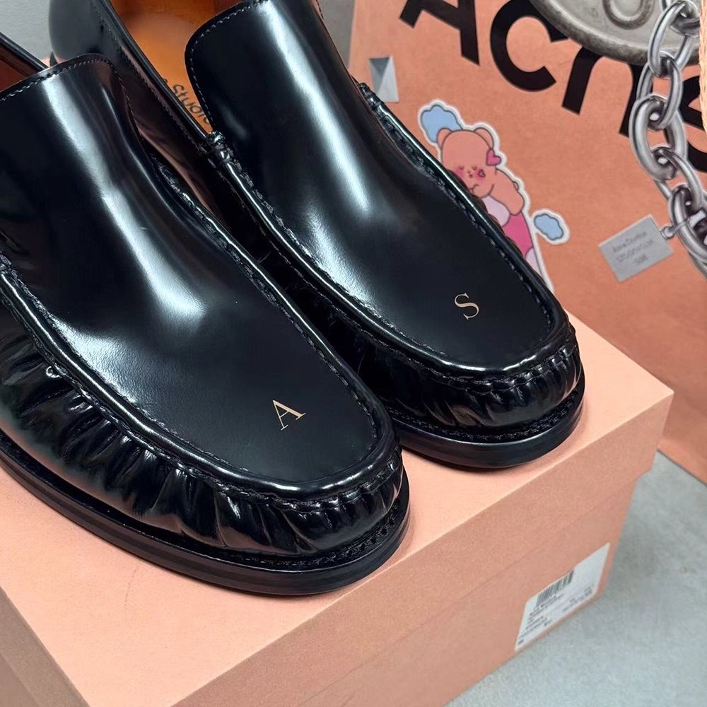 Acne Studios Leather loafers,Acne Studios Shoes,More Brands