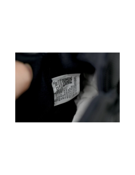 Air Jordan 11 Retro Blackish Purple CT8812-999