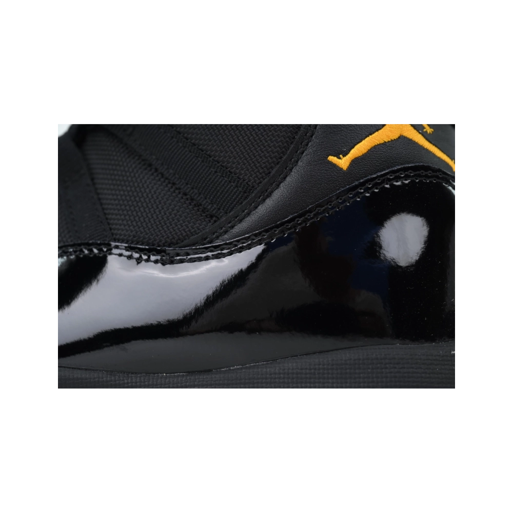 Air Jordan 11 Retro Tropical CT8012-037