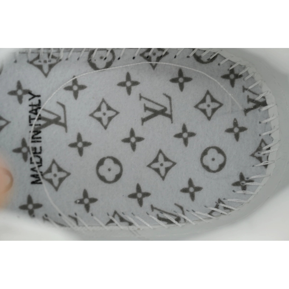 Louis Vuitton Trainer Ocean Blue Rivets