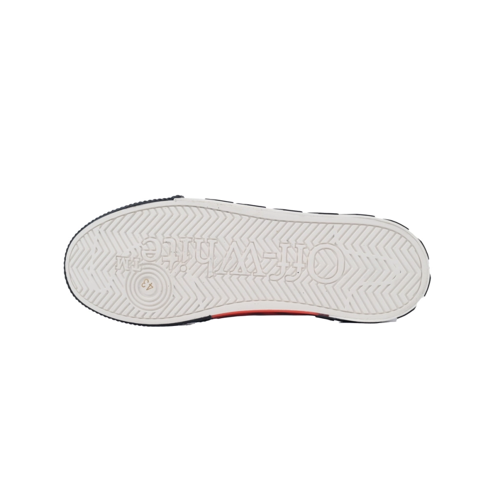 Off-White Vulc Low Black White OMIA085R20C210180129