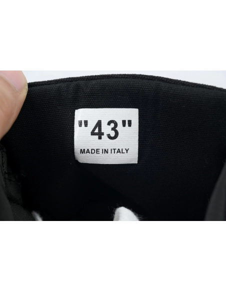 Off-White Vulc Low Top Black OMIA085E183510011000