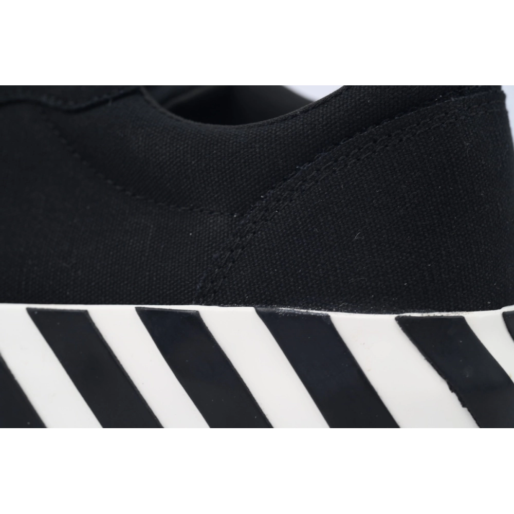 Off-White Vulc Low Black Violet OMIA085R20D330501029