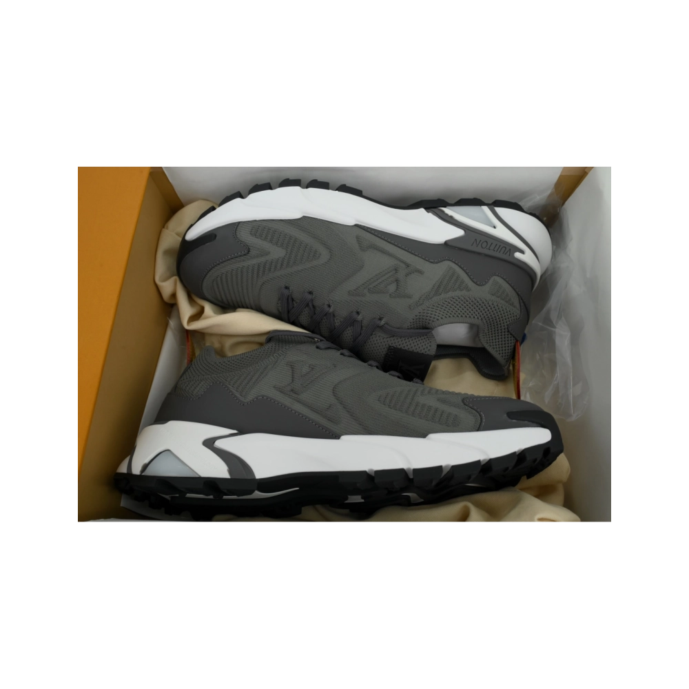 Louis Vuitton Runner Tatic Sneaker Grayish White
