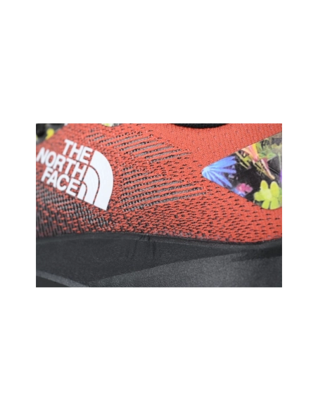 The North Face Vectiv Enduris 4 Orange