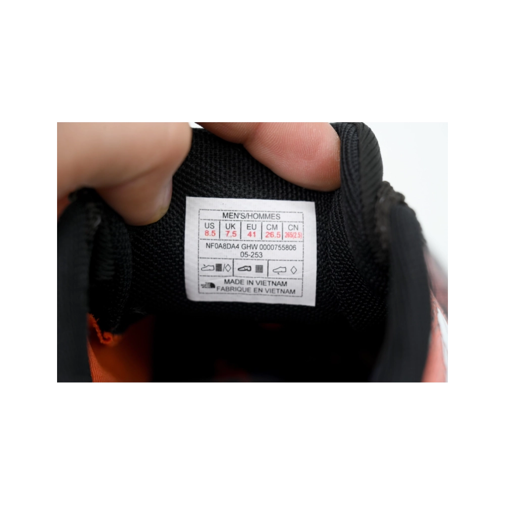 The North Face Vectiv Enduris 4 Orange