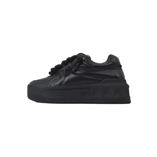 Valentino Garavani Low Top Chunky Sneakers Leather Black