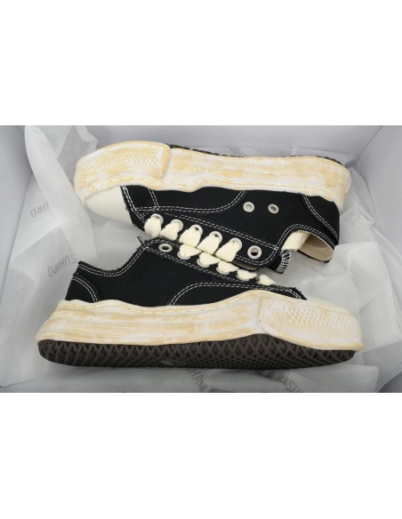 Mihara Yasuhiro Retro Black And White NO.735
