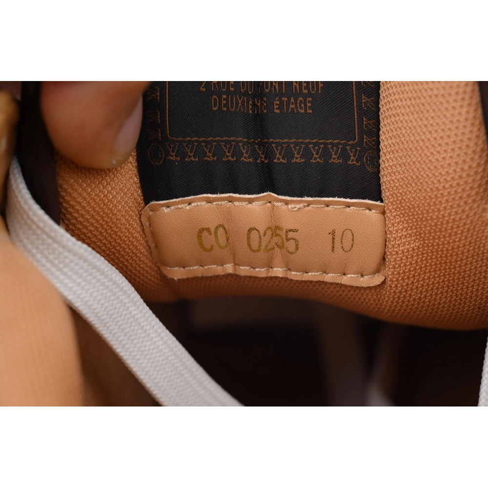 LV BUTTERSOFT Sneaker Lambskin/Plain Calf Leather Brown 1AIKVK