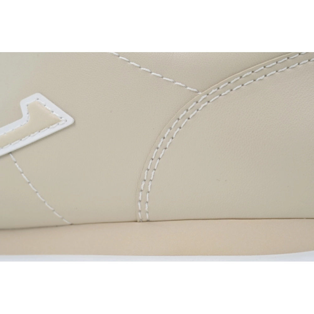 LV BUTTERSOFT Sneaker Lambskin/Plain Calf Leather Beige 1AIKJ4