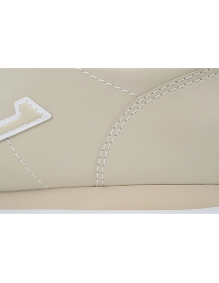 LV BUTTERSOFT Sneaker Lambskin/Plain Calf Leather Beige 1AIKJ4