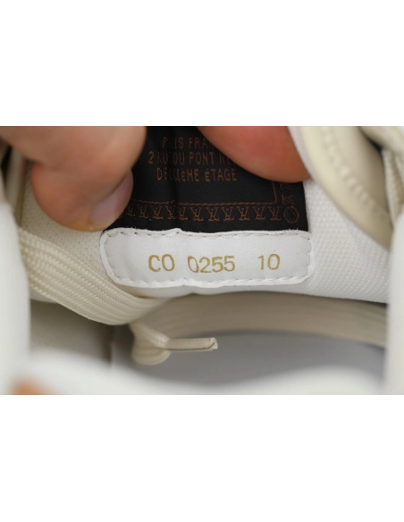 LV BUTTERSOFT Sneaker Lambskin/Plain Calf Leather Beige 1AIKJ4