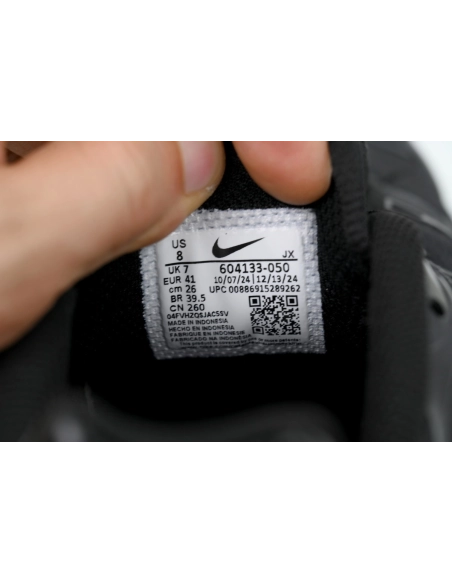 Nike Air Max Plus Triple Black 604133-050