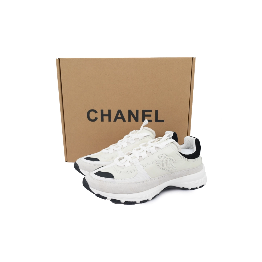 Chanel Interlocking CC Logo Calfskin Suede Calfskin Sneakers White