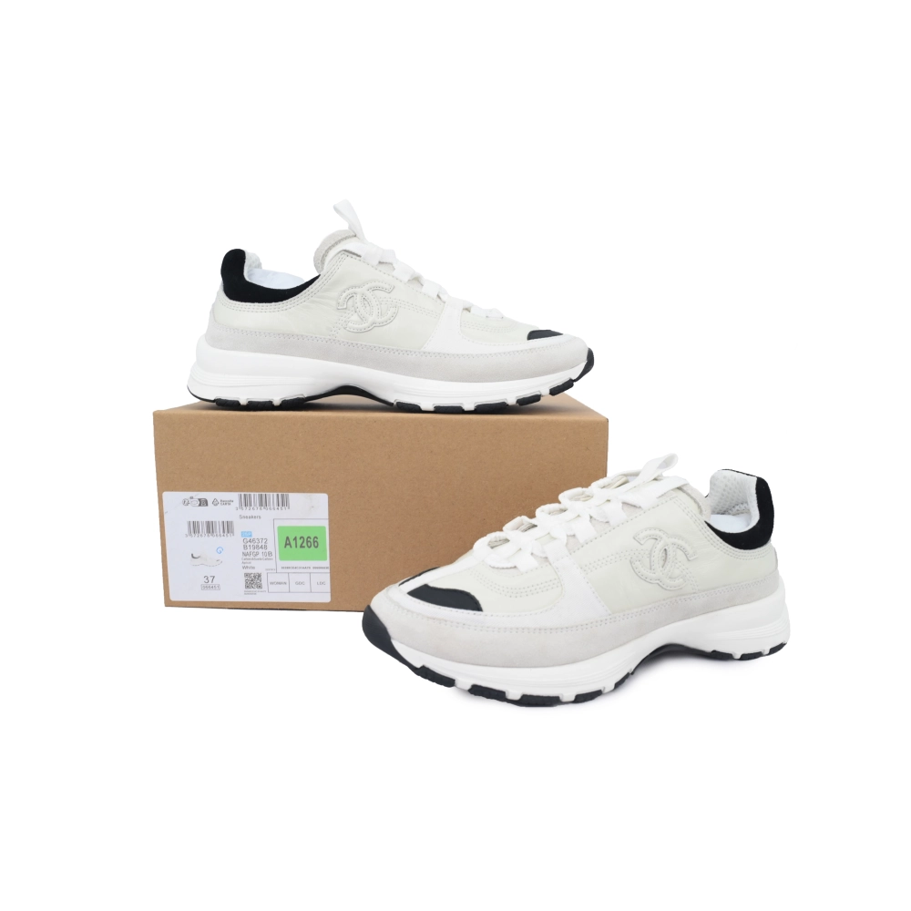 Chanel Interlocking CC Logo Calfskin Suede Calfskin Sneakers White