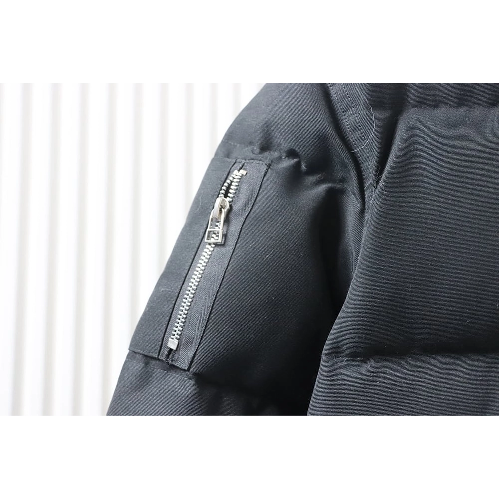 Moose Knuckles classic down jacket with front zipper,Moose Knuckles