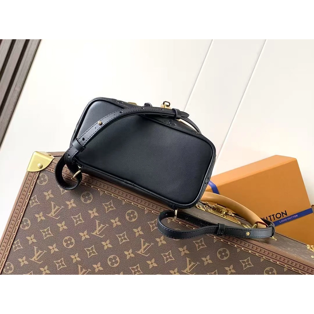 Louis Vuitton Coussin Backpack PM Bags M13357 21X26X10cm,Louis Vuitton Bags