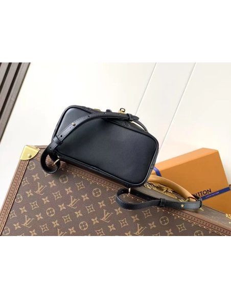 Louis Vuitton Coussin Backpack PM Bags M13357 21X26X10cm,Louis Vuitton Bags