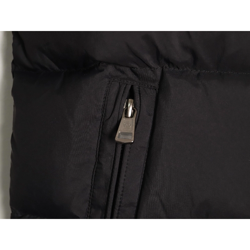 Moncler Matte Label Vest,Moncler