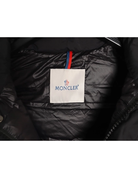 Moncler Matte Label Vest,Moncler