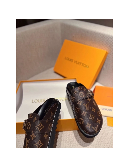 Louis Vuitton Cosy Flat Comfort Clog 1AAW6T,Louis Vuitton Slides