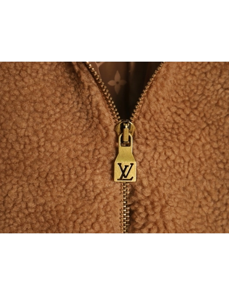 Louis Vuitton leather logo shearling stand-collar jacket,Louis Vuitton