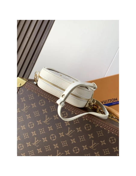 Louis Vuitton Tiny Camera Bags M26509 13X6X19cm,Louis Vuitton Bags