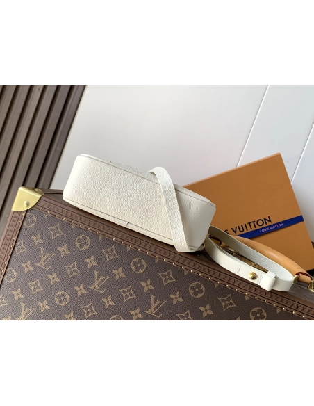 Louis Vuitton Tiny Camera Bags M26509 13X6X19cm,Louis Vuitton Bags