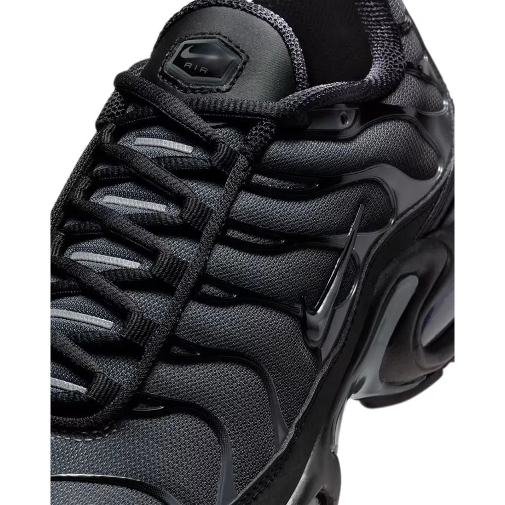 Nike Air Max Plus Black/Metallic Silver,NIKE AIR MAX