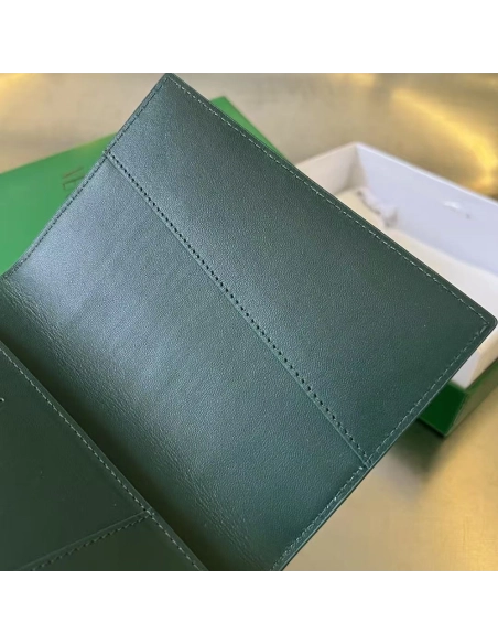 Bottega Veneta Cassette Passport Case 90446 13.6X10.5X0.5cm,Bottega Veneta Wallets