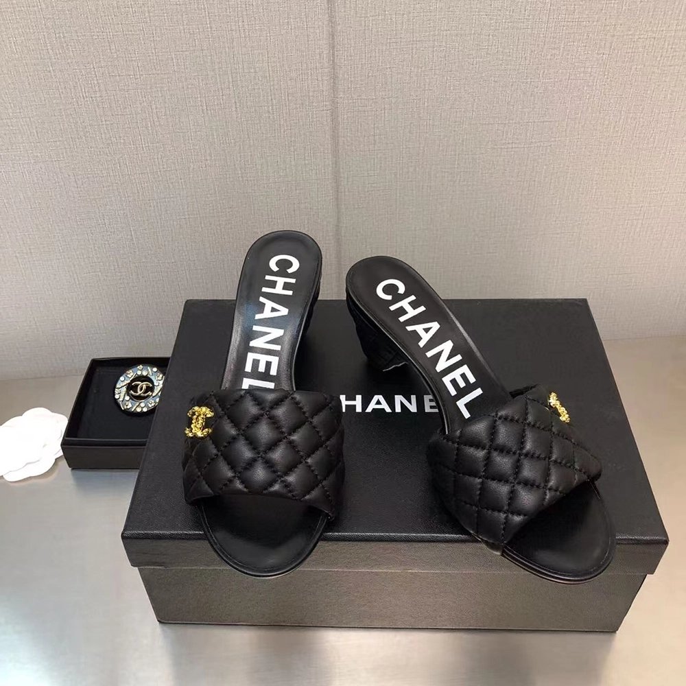 Chanel Lambskin Quilted CC Gold Logo Cone Heel Mule Slide Sandal,CHANEL SNEAKERS