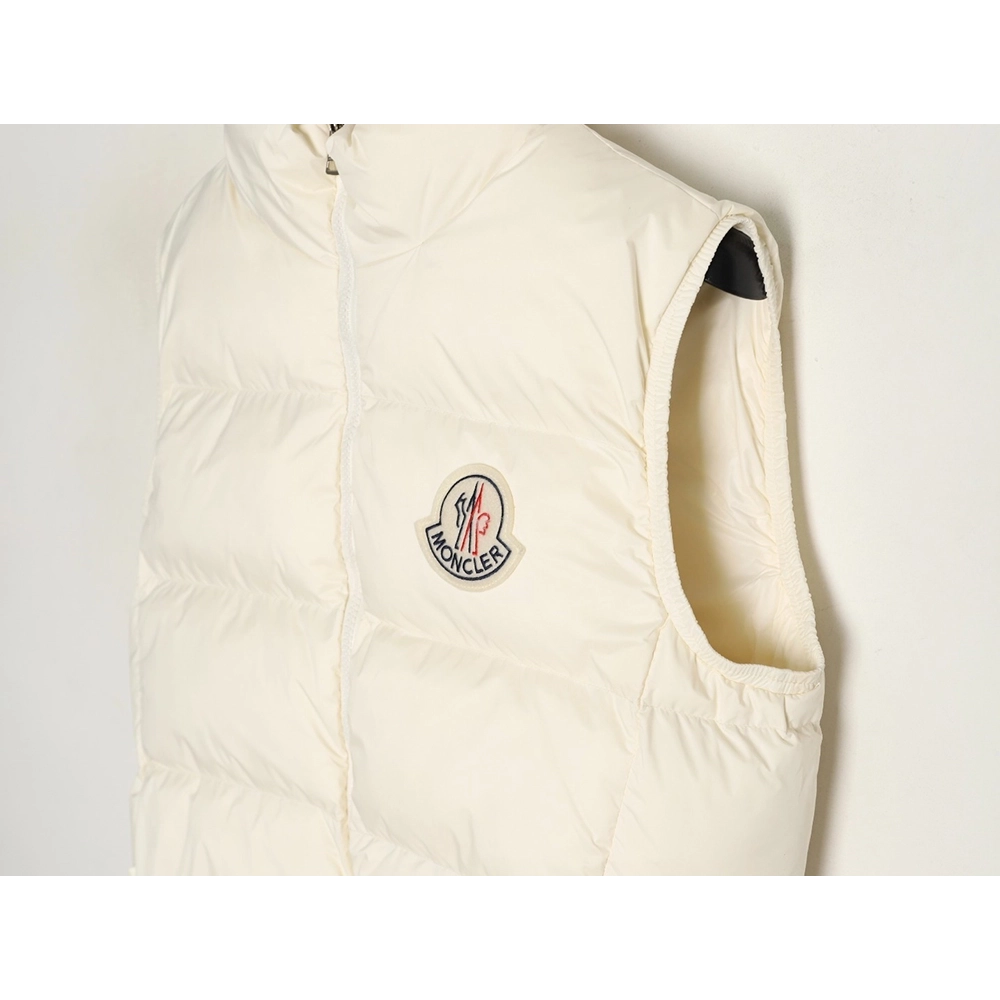 Moncler Alma Large Logo Down Vest,Moncler