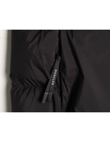 Moncler Alma Large Logo Down Vest TSK1,Moncler