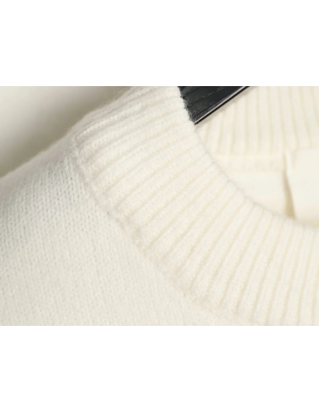 Ami minimalist style crew neck sweater with silver thread heart logo,Ami