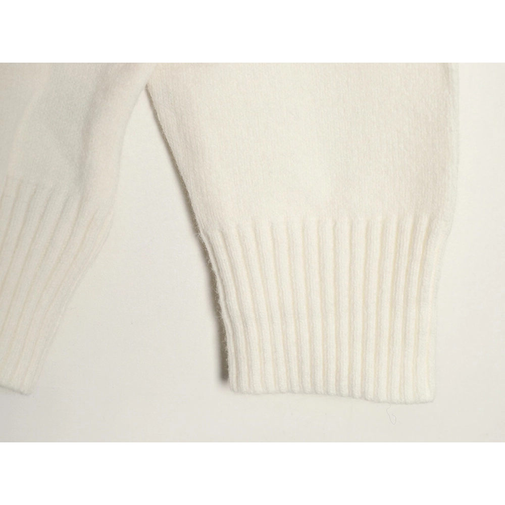 Ami minimalist style crew neck sweater with silver thread heart logo,Ami