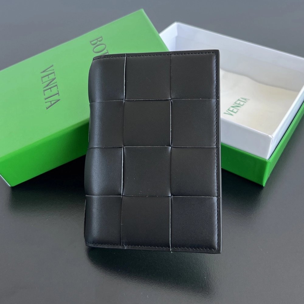 Bottega Veneta Cassette Passport Case 814698 13.6X10.5X0.5cm,Bottega Veneta bags,BAGS