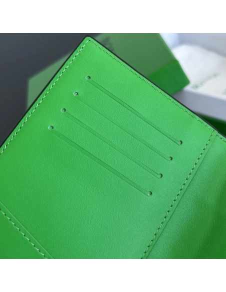 Bottega Veneta Cassette Passport Case 814698 13.6X10.5X0.5cm,Bottega Veneta bags,BAGS