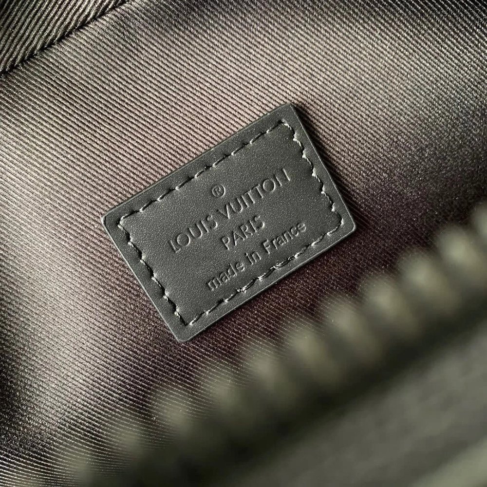 Louis Vuitton Getaway Messenger Bags M12518 17X7.8X18cm,Louis Vuitton Bags,BAGS