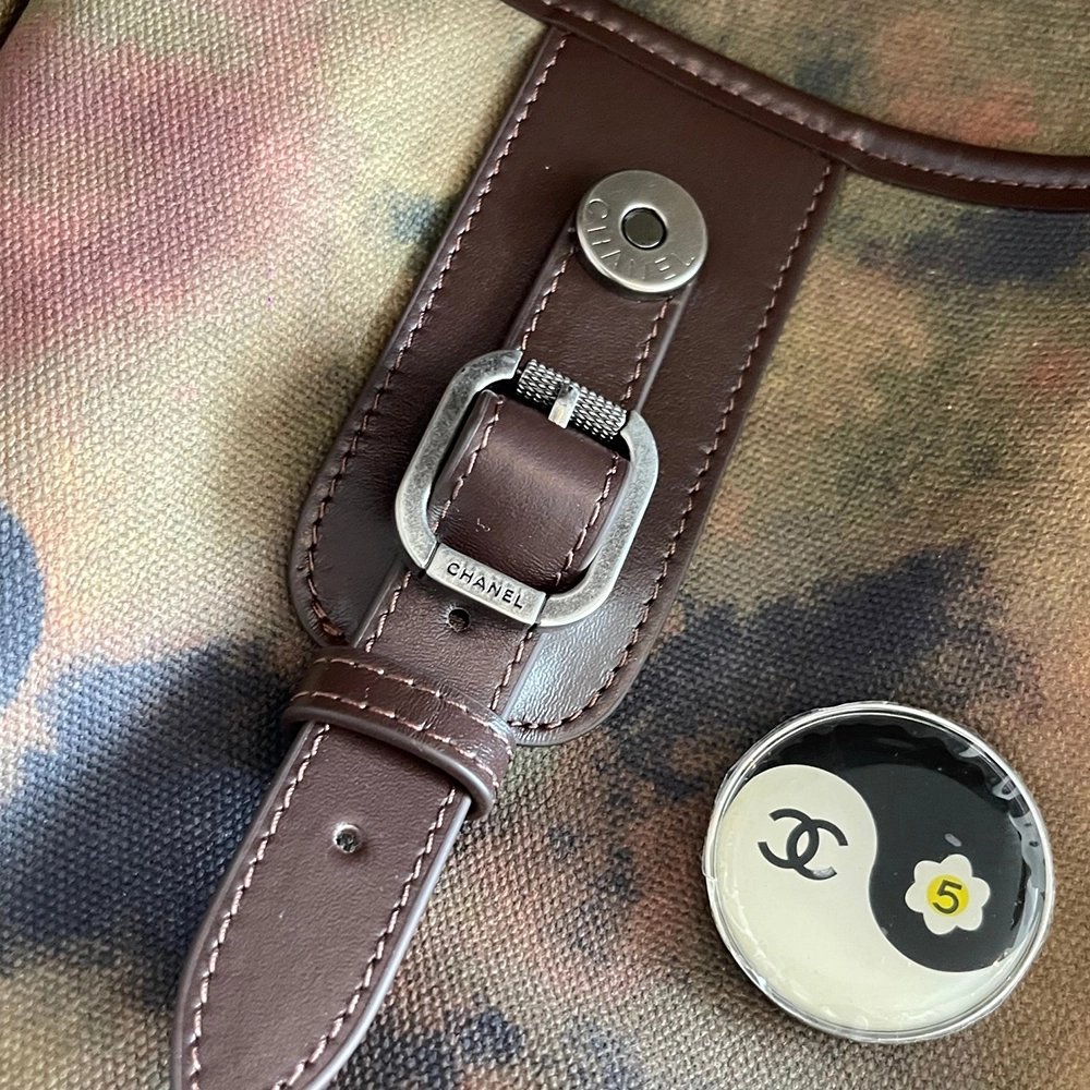 Chanel Graffiti Washed Toile Large Messenger A92790 42X30X13cm,Chanel Bags,BAGS